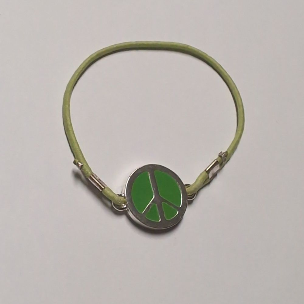 102 Green Stretch Band Bracelet with Silver and Green Enamel Peace Sign
